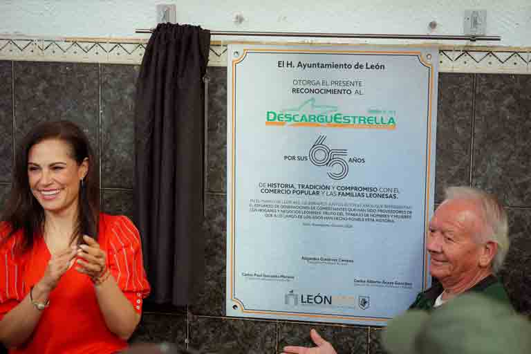 Celebra Descargue Estrella su 65 aniversario