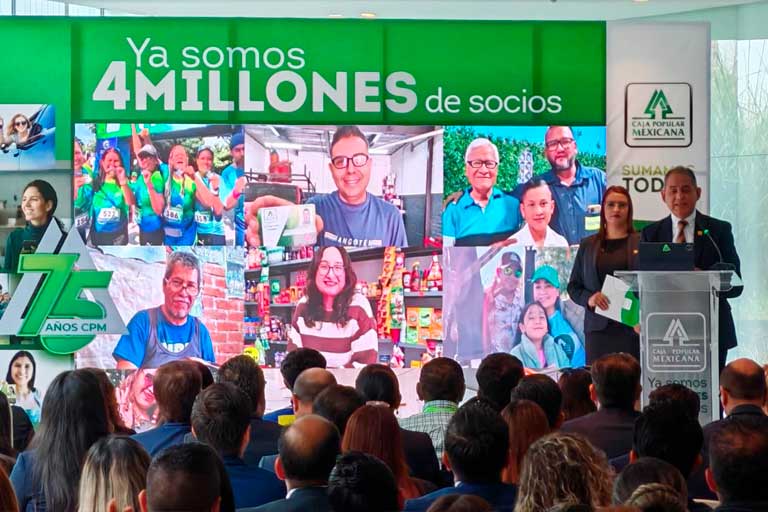 Fachada de una sucursal de Caja Popular Mexicana, institución cooperativa que recientemente superó los 4 millones de socios.
