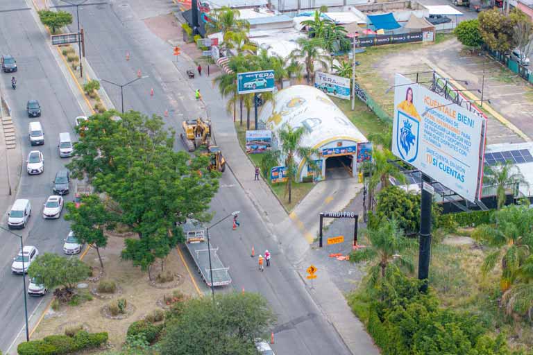 La presidenta municipal de León da el banderazo de inicio para las obras de modernización del bulevar Adolfo López Mateos.