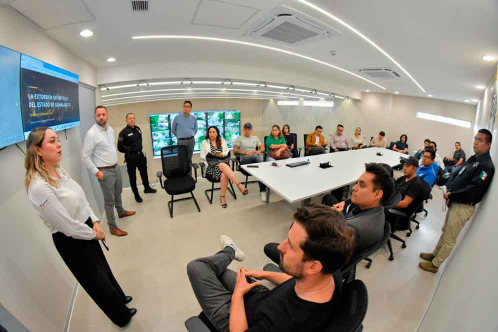 Reunión de la Secretaría de Seguridad Ciudadana de Guanajuato con representantes del sector hotelero para implementar protocolos contra la extorsión